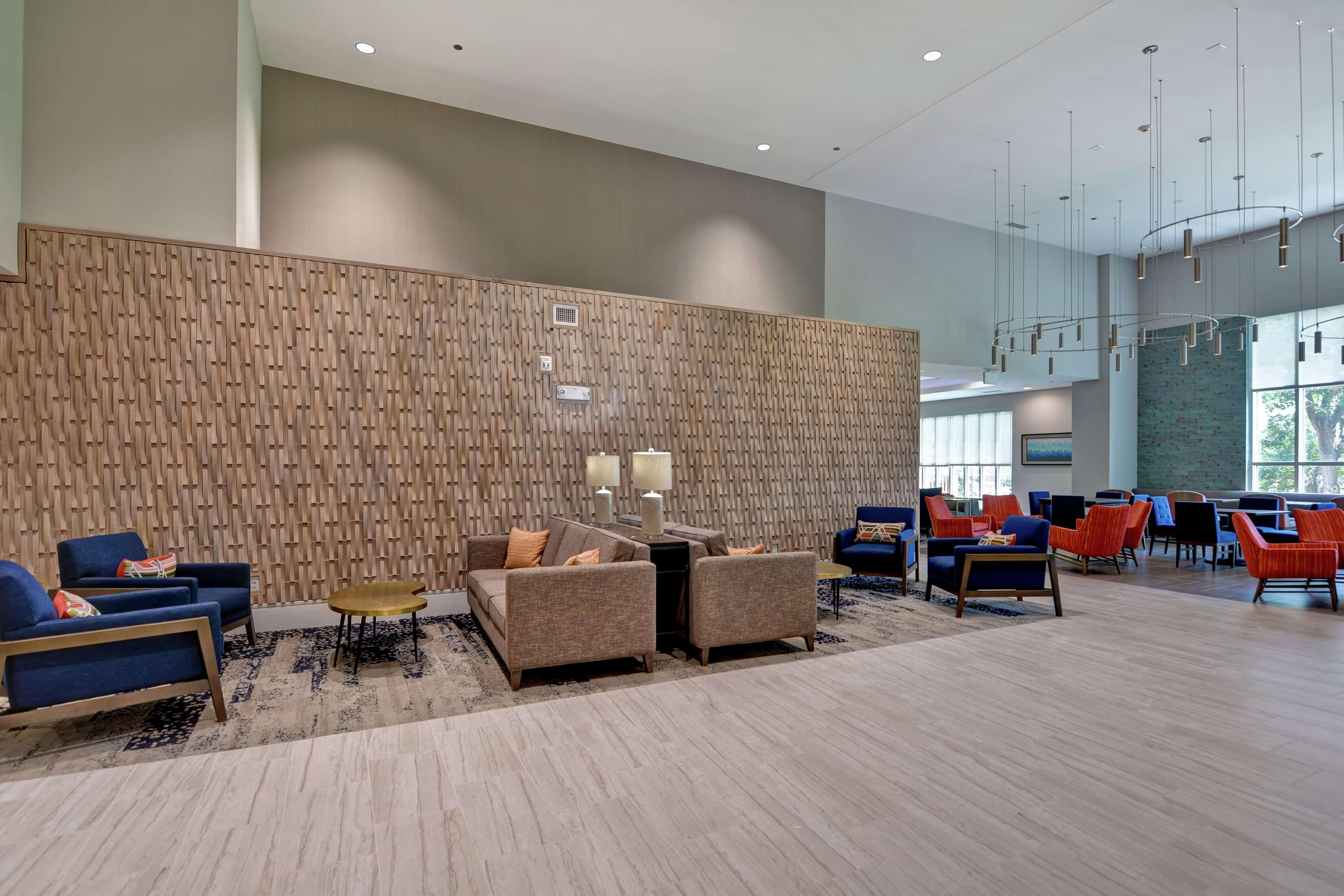 Hilton Garden Inn Biloxi Exterior photo