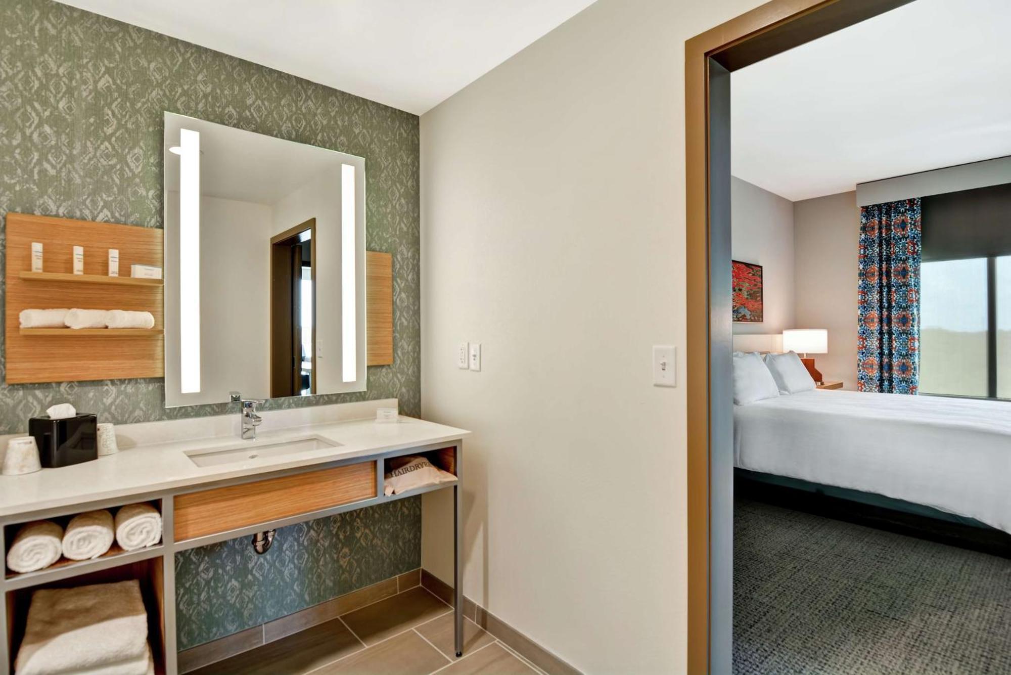 Hilton Garden Inn Biloxi Exterior photo