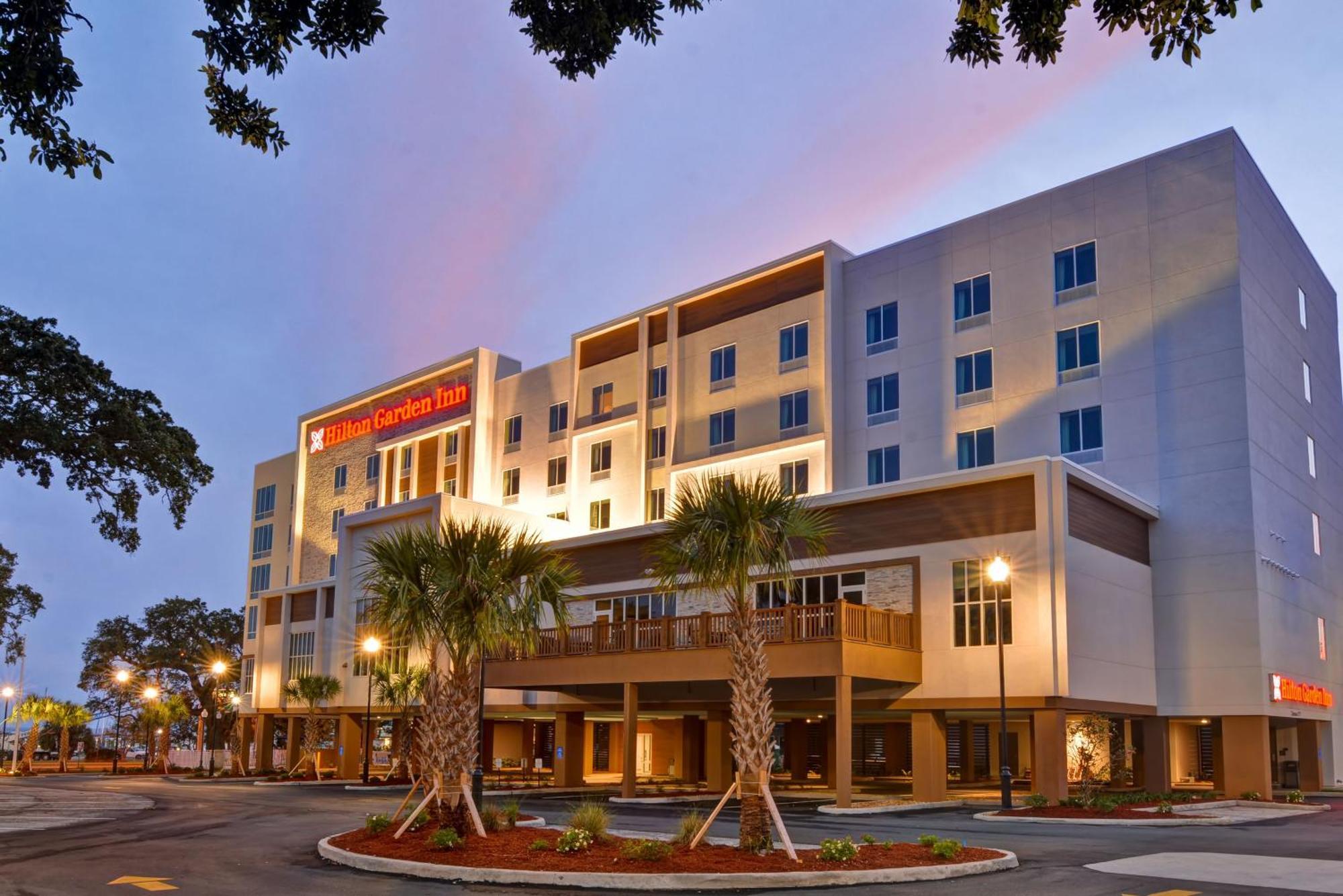 Hilton Garden Inn Biloxi Exterior photo