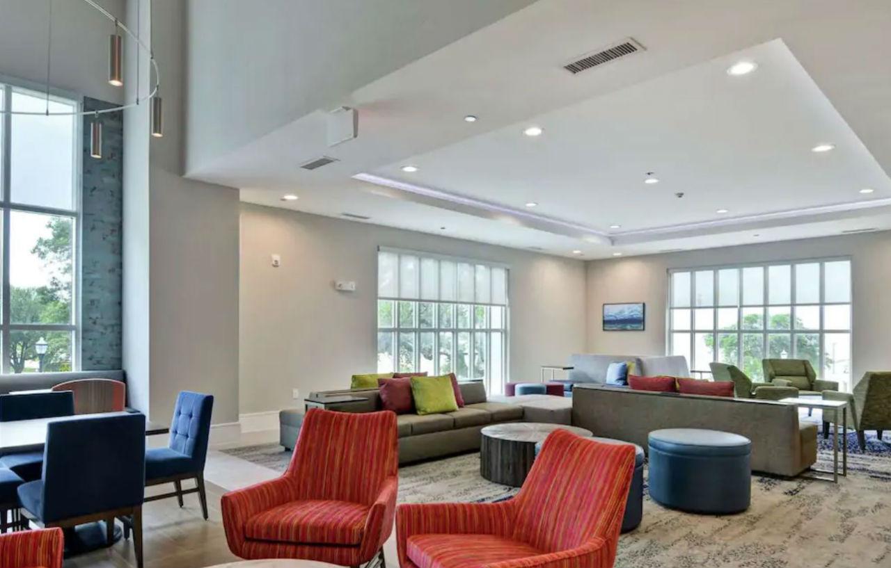 Hilton Garden Inn Biloxi Exterior photo